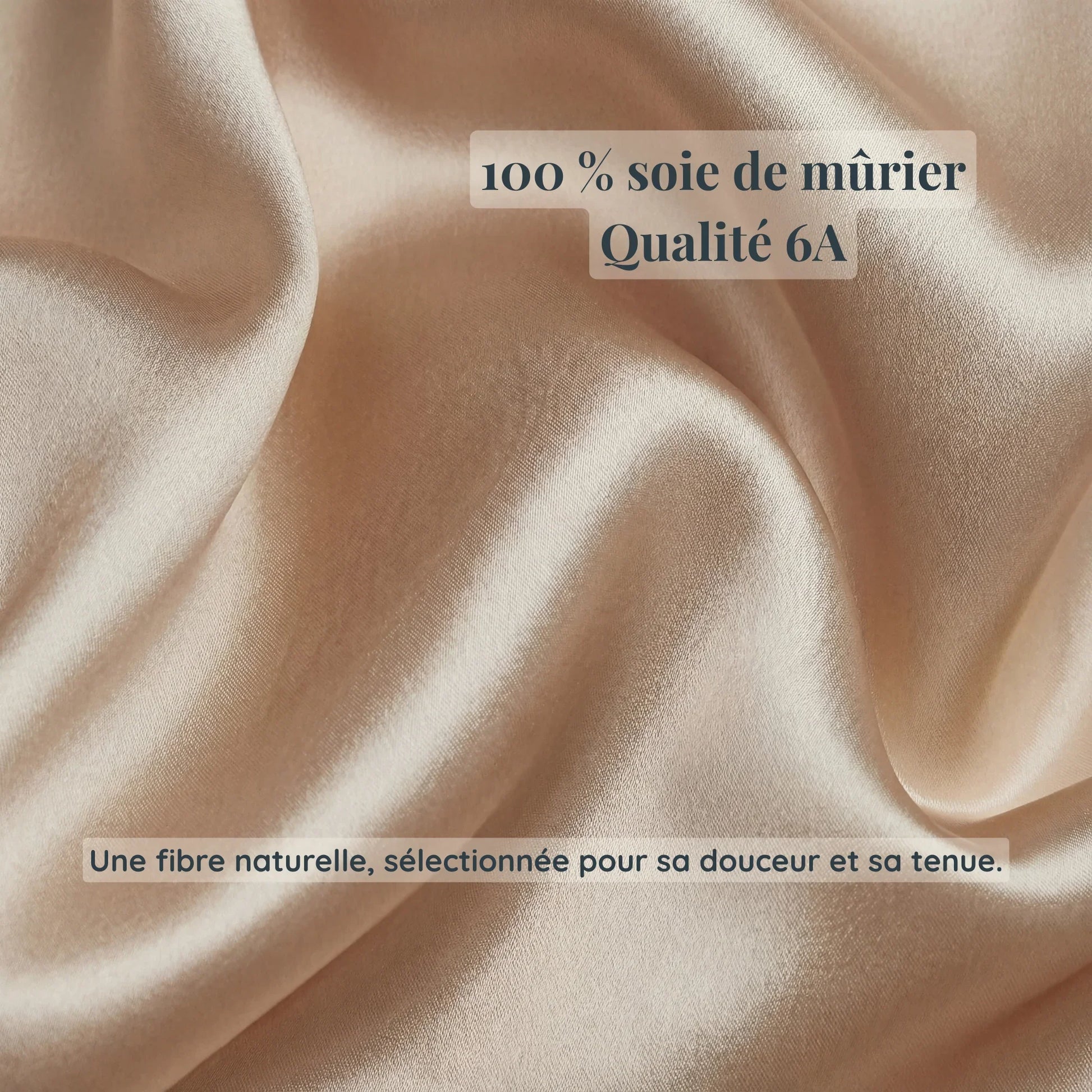 Gros plan sur la soie de mûrier LadyErgo, 100 % soie naturelle qualité 6A, fibre douce et résistante